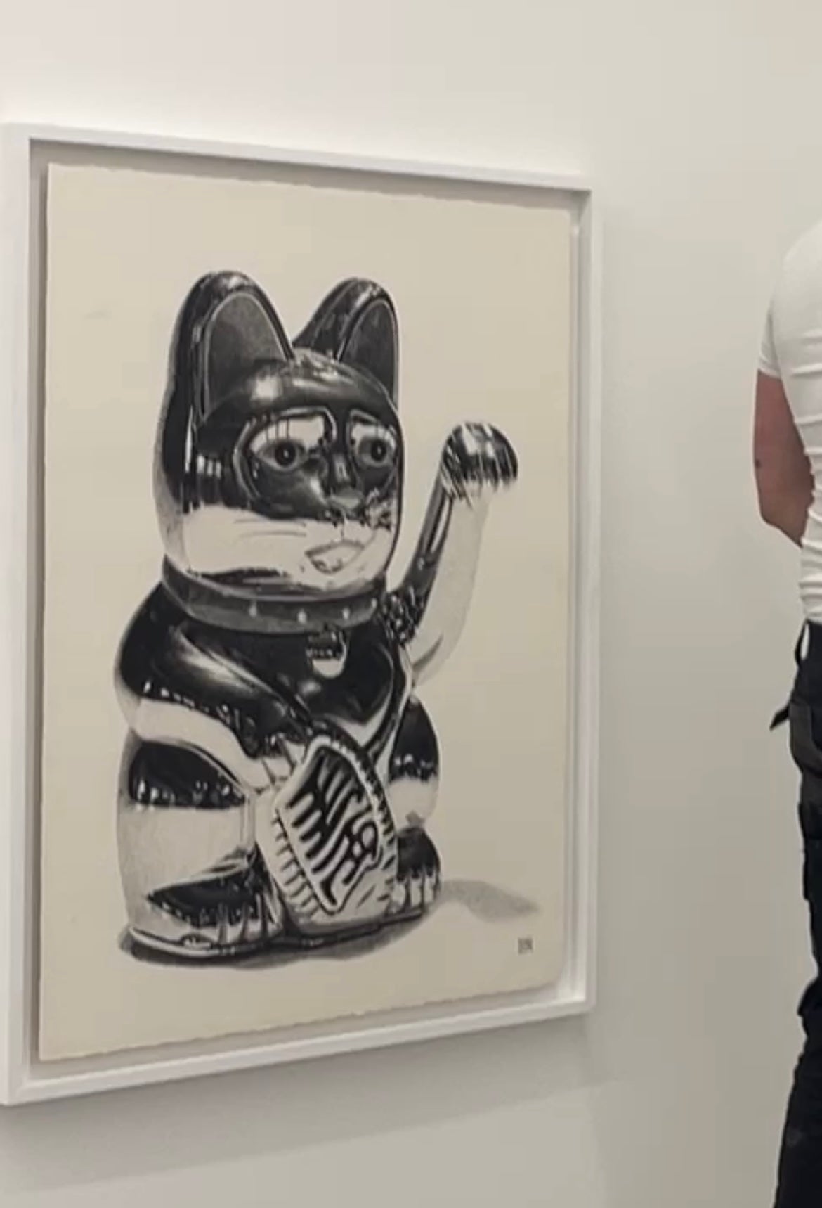 'WAVING CAT'